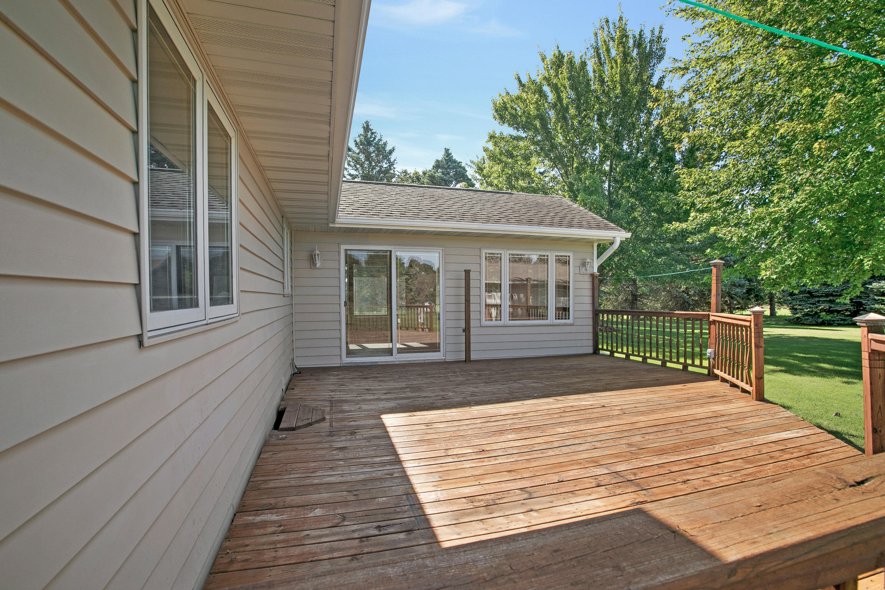 12120 Marken Road Meeme, WI 53042 - Photo 32 of 40 Deck off of 3 Seasons room