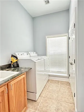 $490,000 | 133 Lighthouse Lane, Lake Charles, LA 70607