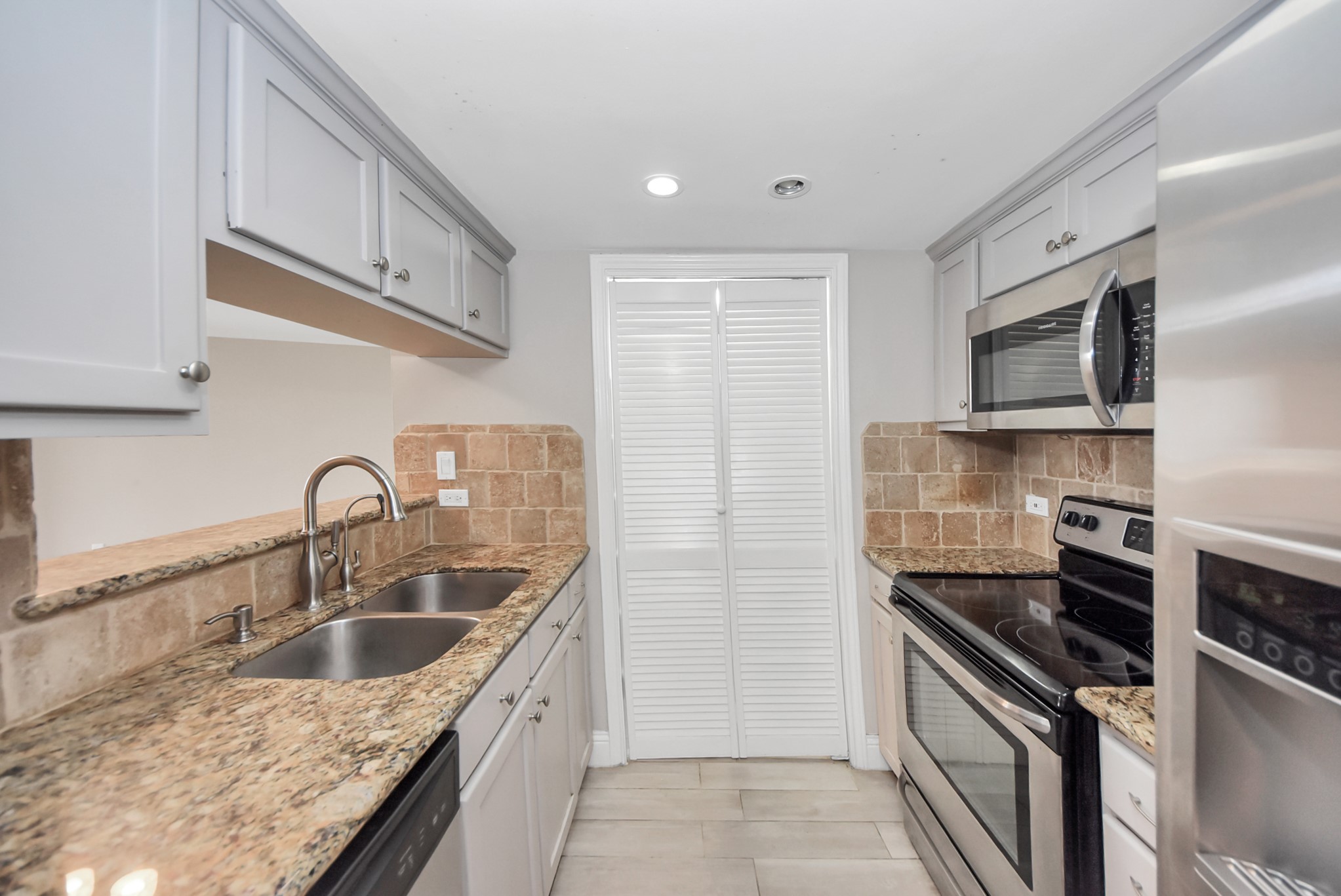 3525 Sage Road, Unit 1701 Houston, TX 77056 - Photo 9 of 50