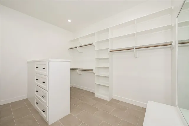 a view of walk in closet