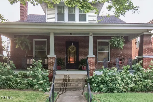 $630,000 | 604 West Maple Street, Johnson City, TN 37604