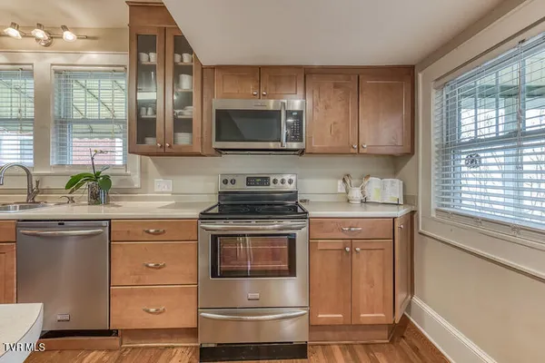 $630,000 | 604 West Maple Street, Johnson City, TN 37604