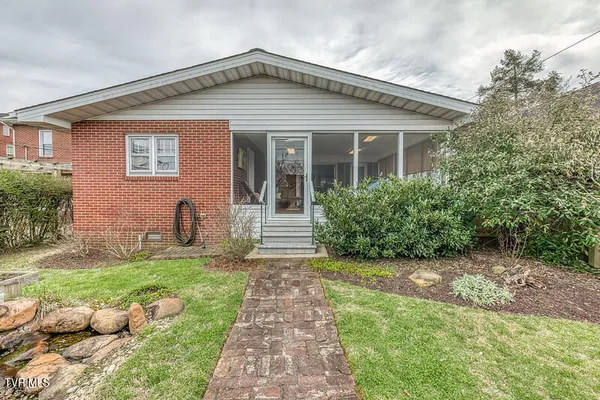 $630,000 | 604 West Maple Street, Johnson City, TN 37604