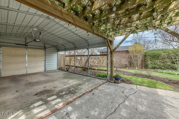 $630,000 | 604 West Maple Street, Johnson City, TN 37604