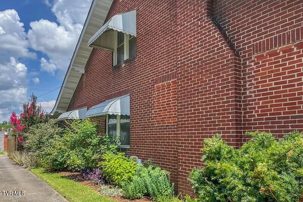 $630,000 | 604 West Maple Street, Johnson City, TN 37604