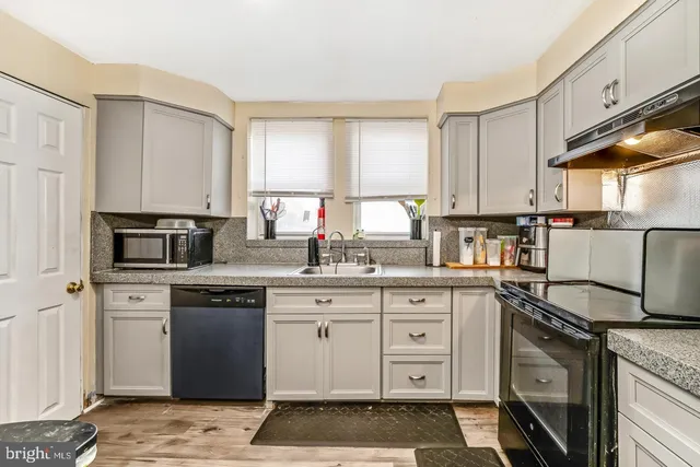 $500,000 | 6243 Carpenter Street, Philadelphia, PA 19143