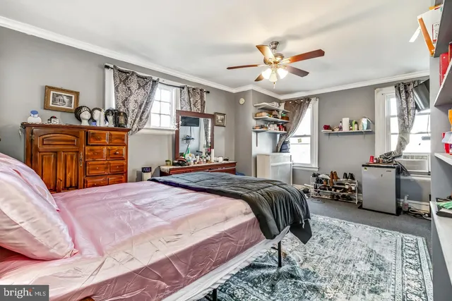 $500,000 | 6243 Carpenter Street, Philadelphia, PA 19143