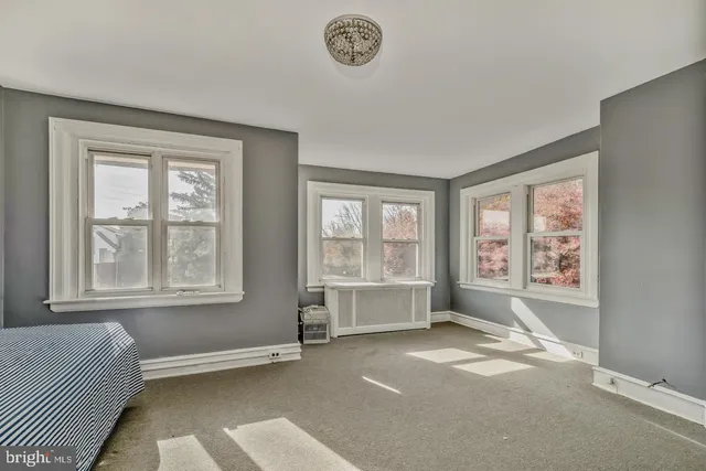 $500,000 | 6243 Carpenter Street, Philadelphia, PA 19143