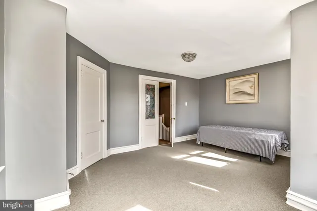 $500,000 | 6243 Carpenter Street, Philadelphia, PA 19143