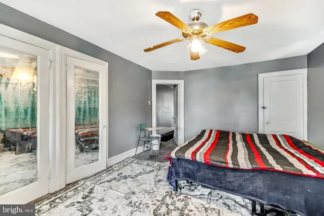 $500,000 | 6243 Carpenter Street, Philadelphia, PA 19143