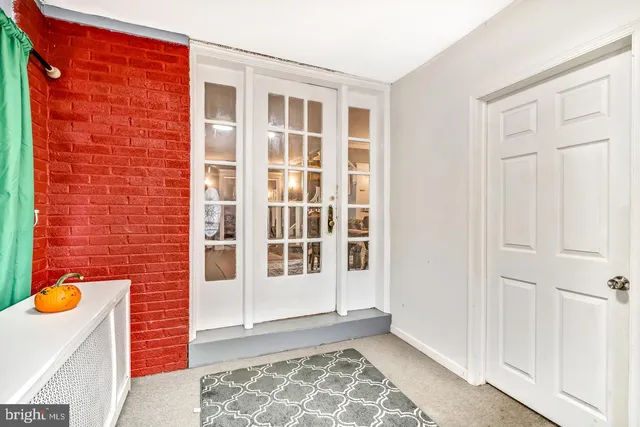 $500,000 | 6243 Carpenter Street, Philadelphia, PA 19143