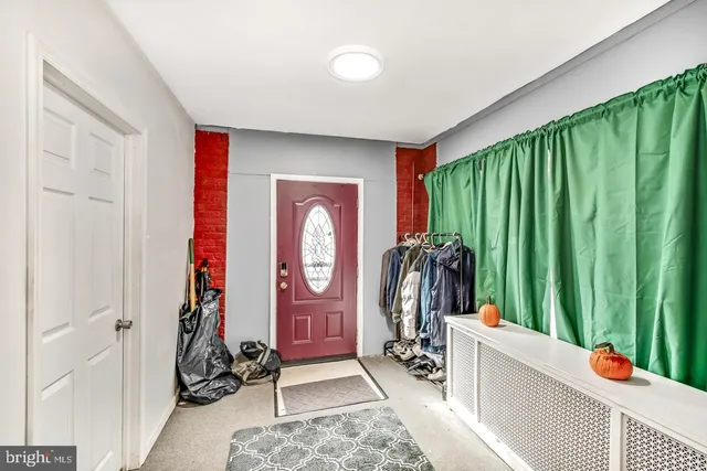 $500,000 | 6243 Carpenter Street, Philadelphia, PA 19143