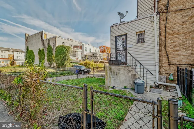 $500,000 | 6243 Carpenter Street, Philadelphia, PA 19143