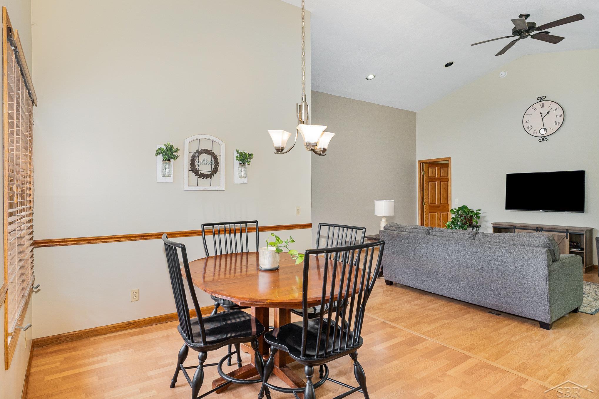 9930 North River Road Freeland, MI 48623 - Photo 12 of 43