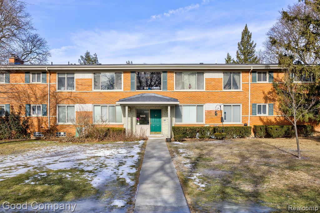 946 North Adams Road, Unit 7 Birmingham, MI 48009 - Photo 21 of 24