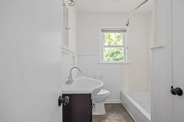 $199,900 | 111 Church Street, Broadway, VA 22815