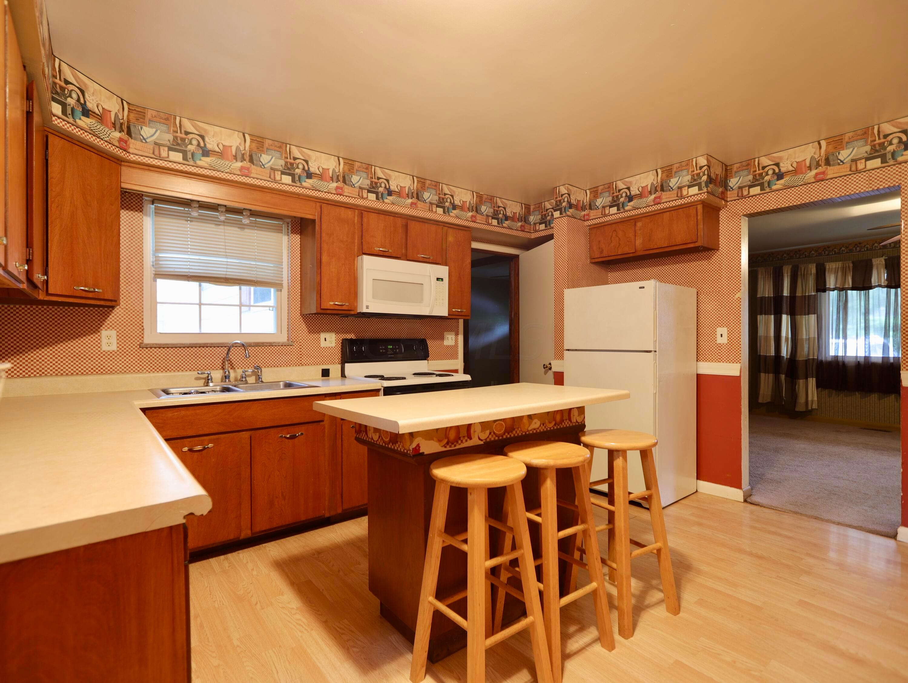 504 Johnson Road, Unit 561/13 Chillicothe, OH 45601 - Photo 12 of 14 12. kitchen