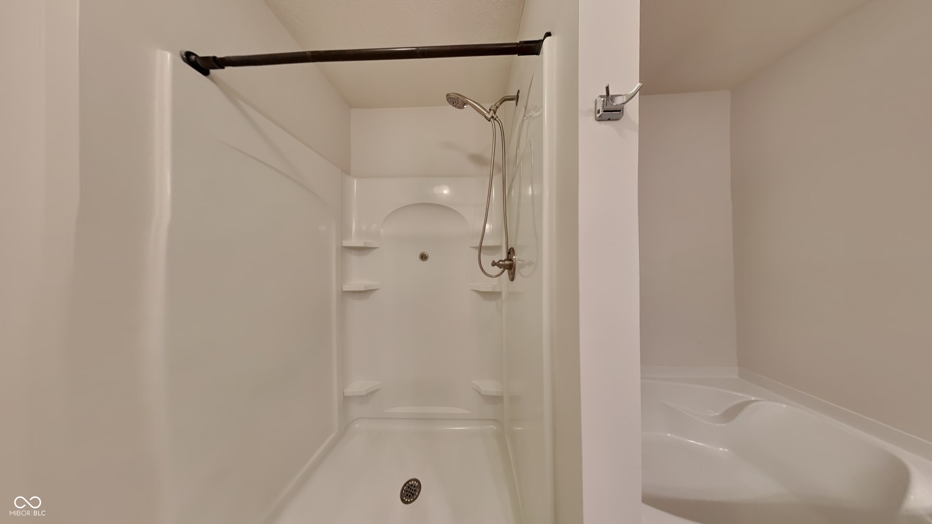 2580 Cabin Hill Road Indianapolis, IN 46229 - Photo 17 of 23 Gallery Image 17