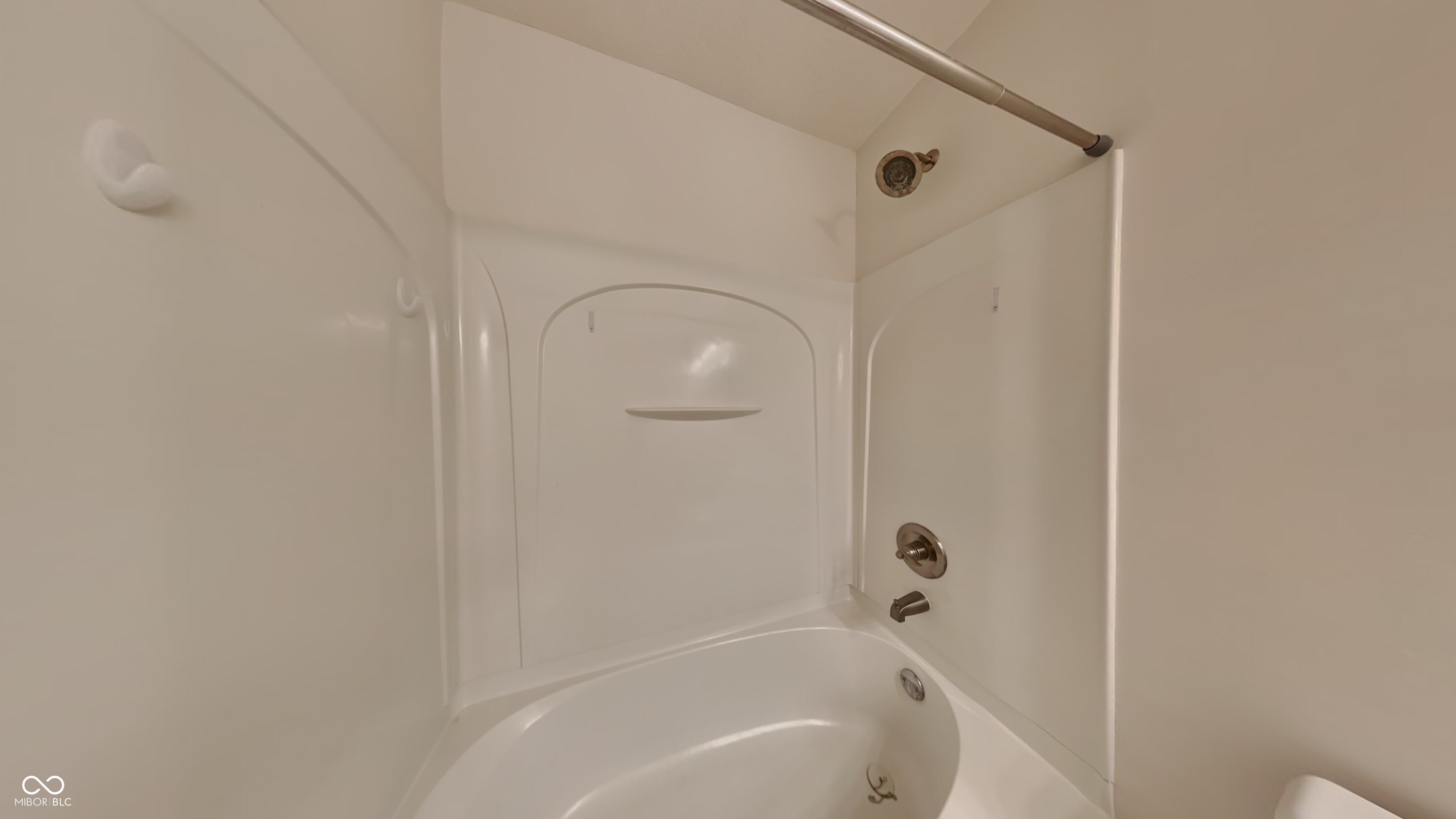 2580 Cabin Hill Road Indianapolis, IN 46229 - Photo 20 of 23 Gallery Image 20