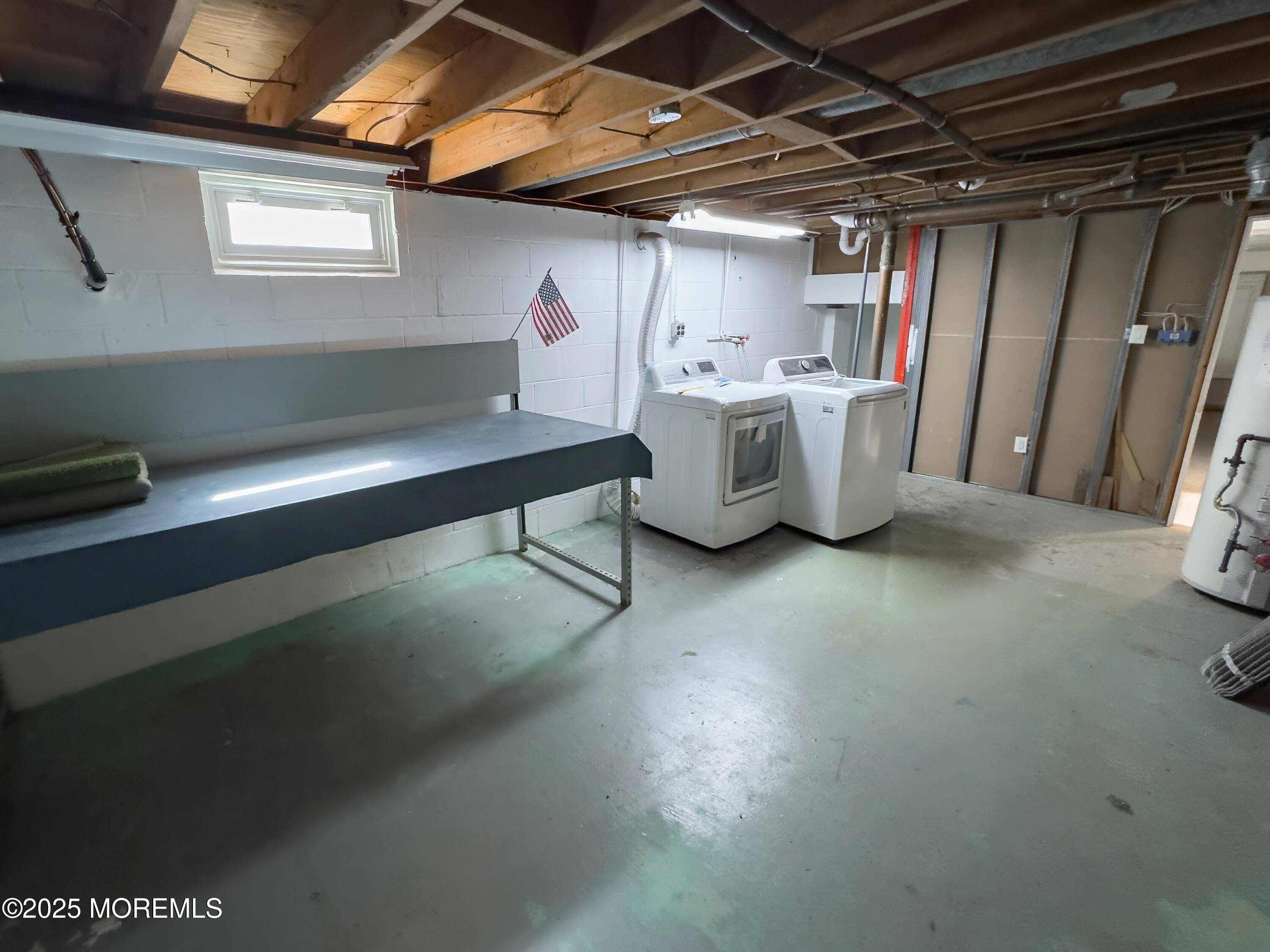 30 Bryant Drive Jackson, NJ 08527 - Photo 39 of 58 a utility room with dryer and washer