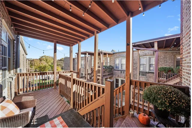 $199,999 | 10909 South Longwood Drive, Unit 3, Chicago, IL 60643