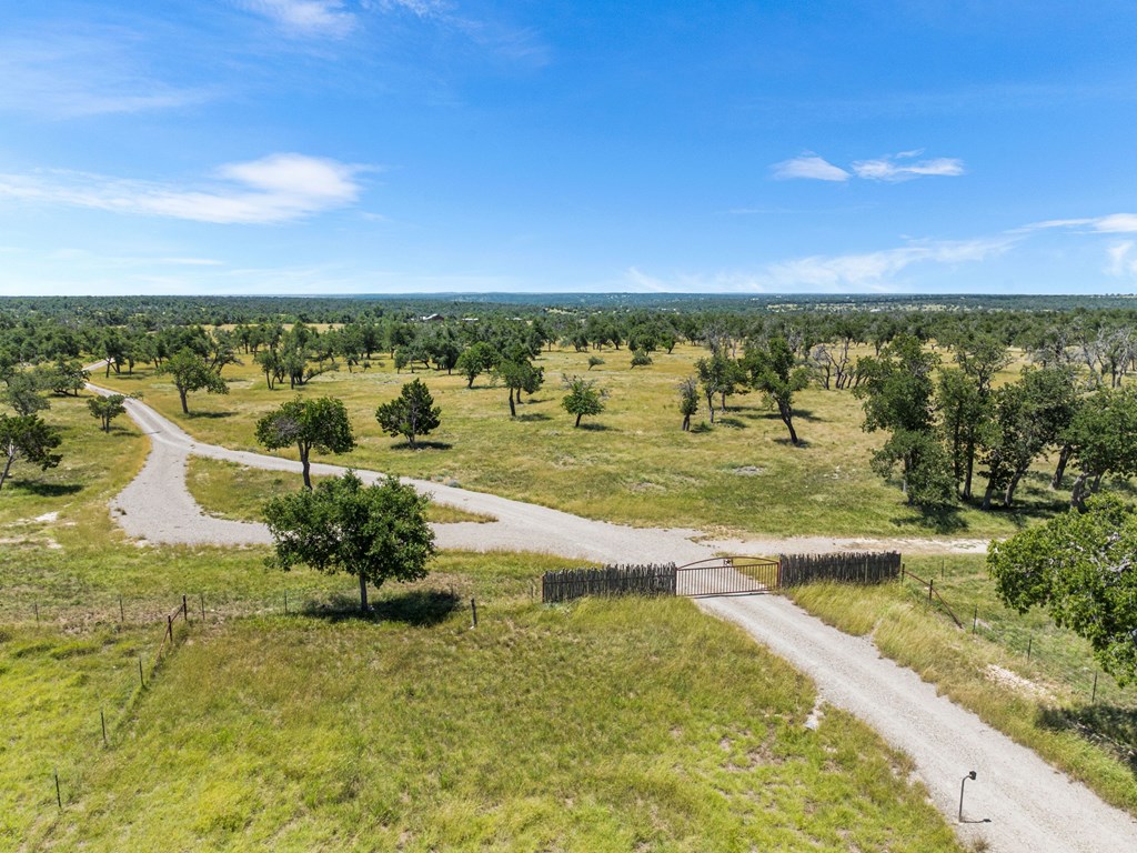 4369 Reeh-Weinheimer Road Fredericksburg, TX 78624 - Photo 16 of 33