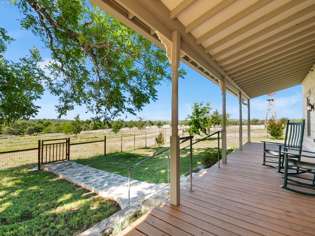 4369 Reeh-Weinheimer Road Fredericksburg, TX 78624 - Photo 17 of 33