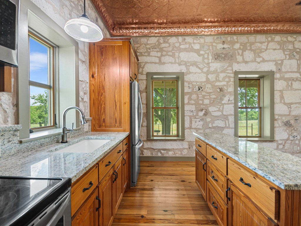 4369 Reeh-Weinheimer Road Fredericksburg, TX 78624 - Photo 23 of 33