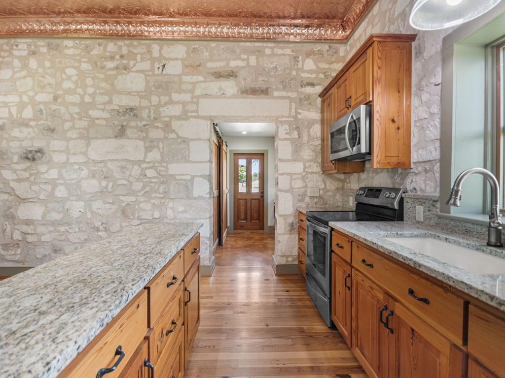 4369 Reeh-Weinheimer Road Fredericksburg, TX 78624 - Photo 25 of 33