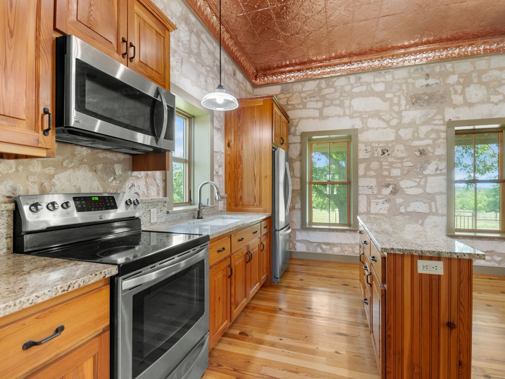 4369 Reeh-Weinheimer Road Fredericksburg, TX 78624 - Photo 26 of 33