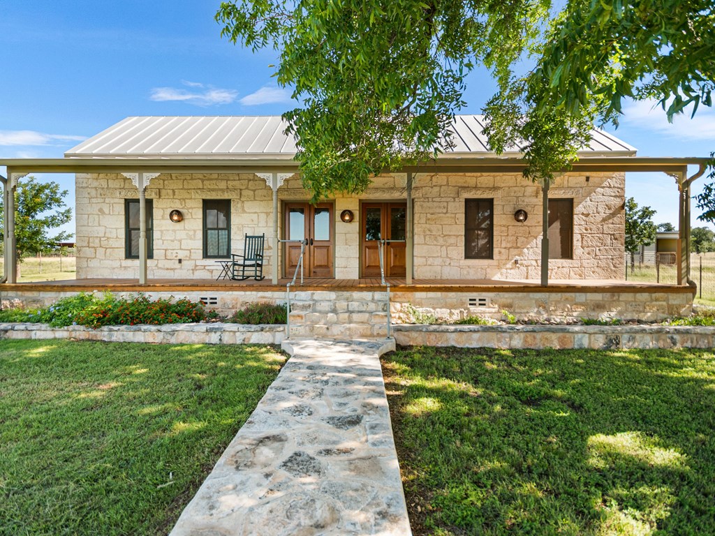 4369 Reeh-Weinheimer Road Fredericksburg, TX 78624 - Photo 5 of 33