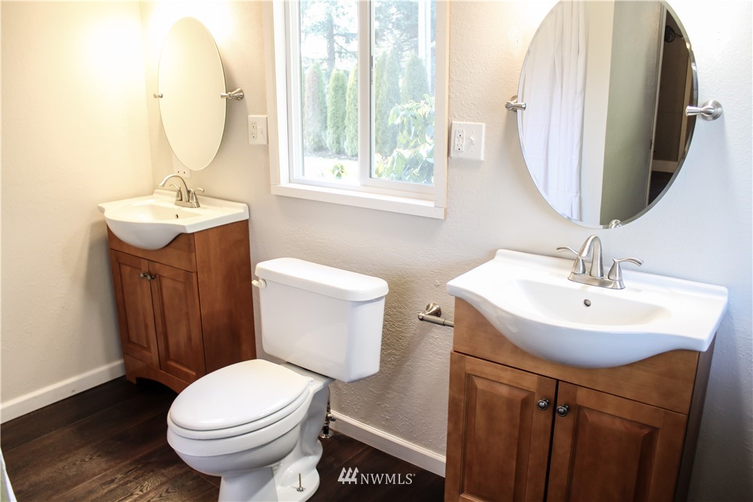 17946 Littlerock Road Southwest Rochester, WA 98579 - Photo 12 of 25