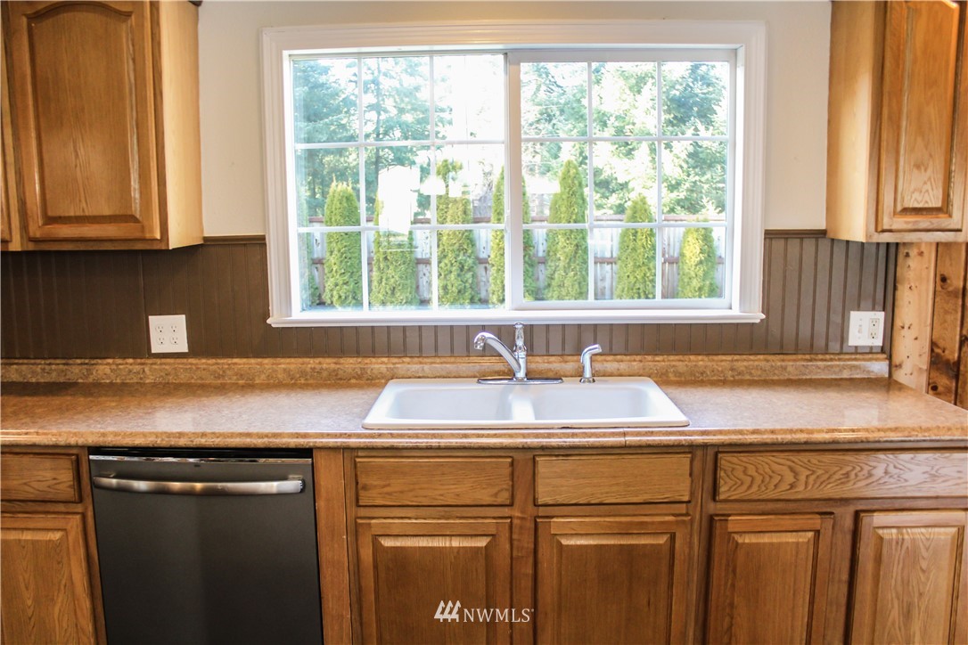 17946 Littlerock Road Southwest Rochester, WA 98579 - Photo 8 of 25