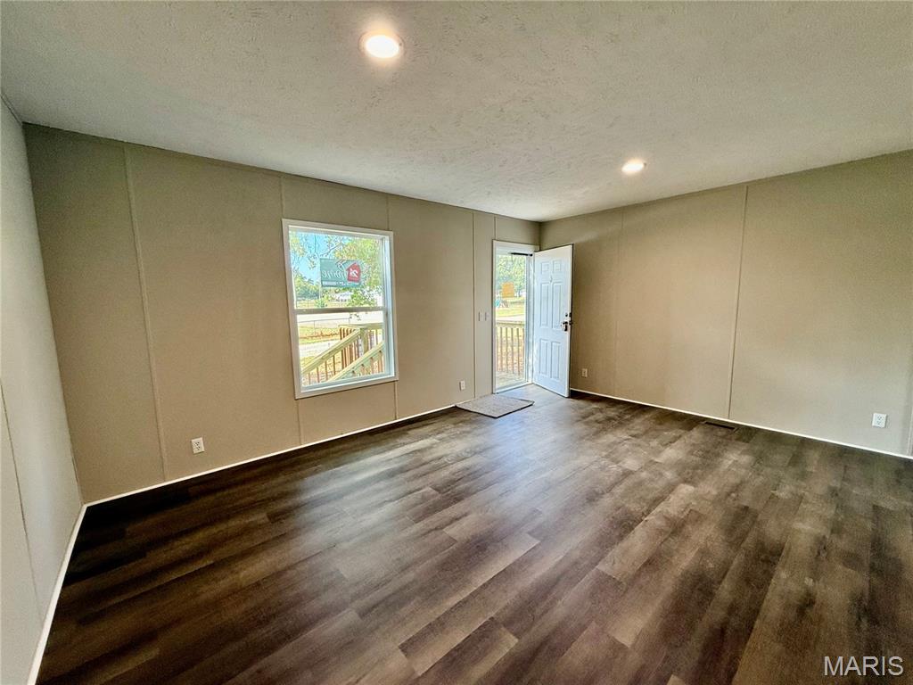 209 East Cedar Street Bellflower, MO 63333 - Photo 18 of 43