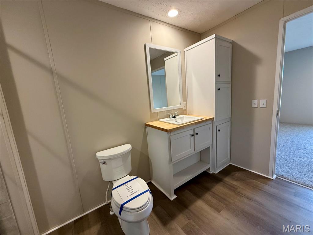 209 East Cedar Street Bellflower, MO 63333 - Photo 27 of 43