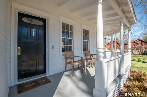 $1,800,000 | 371 Wilton Road West, Ridgefield, CT 06877