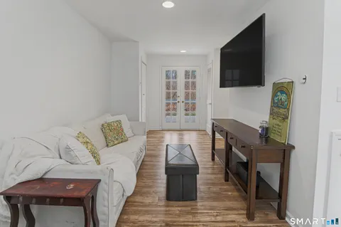 $1,800,000 | 371 Wilton Road West, Ridgefield, CT 06877