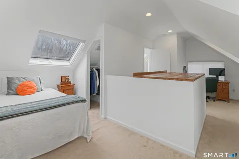 $1,800,000 | 371 Wilton Road West, Ridgefield, CT 06877