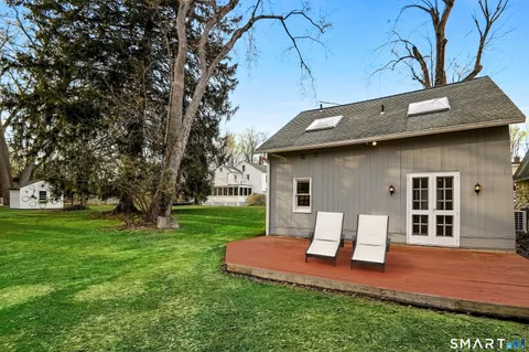 $1,800,000 | 371 Wilton Road West, Ridgefield, CT 06877