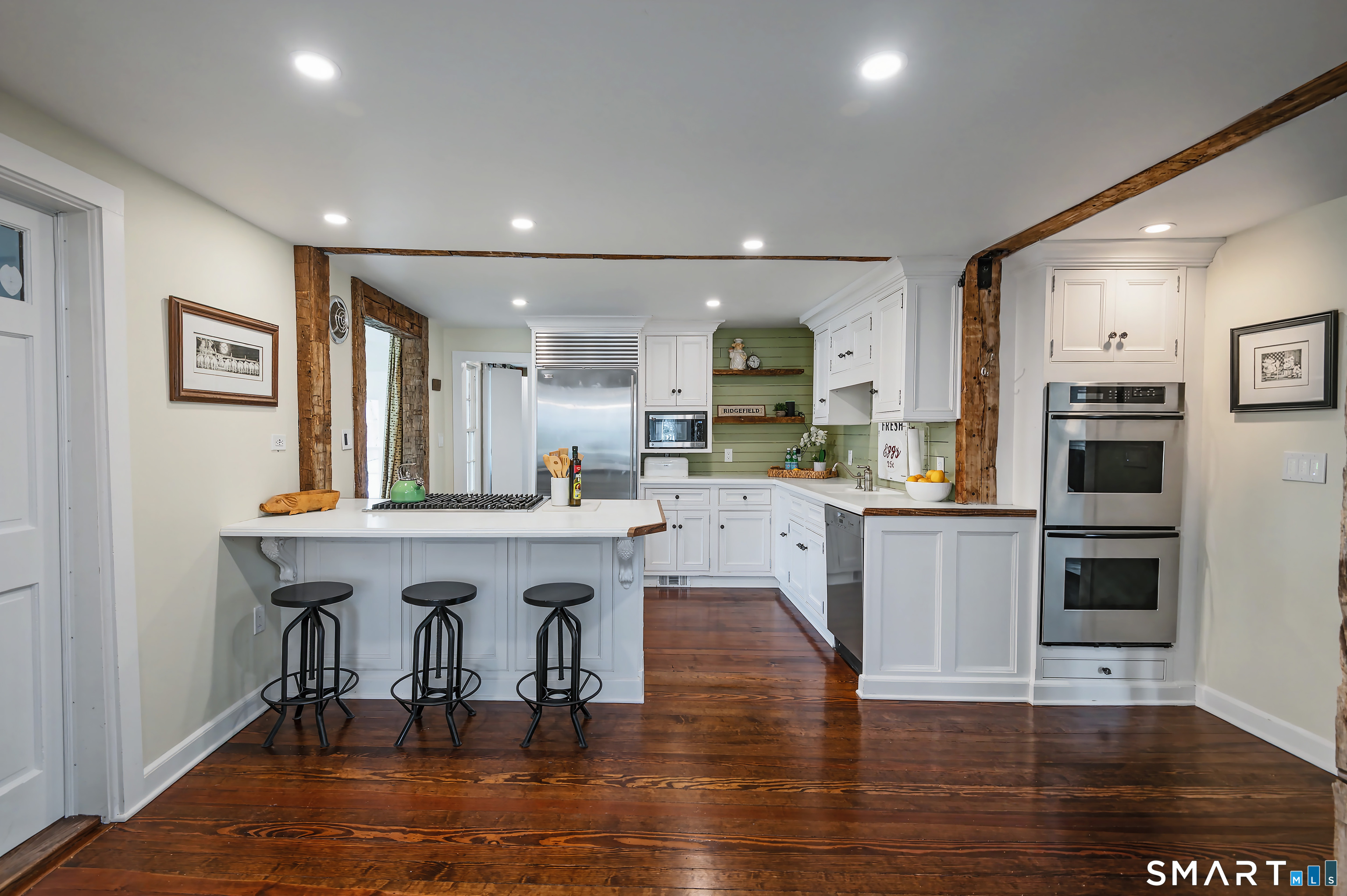 371 Wilton Road West Ridgefield, CT 06877 - Photo 7 of 40