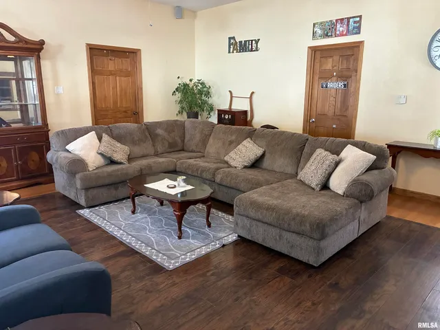 $250,000 | 3128 North 18th Street, Quincy, IL 62305