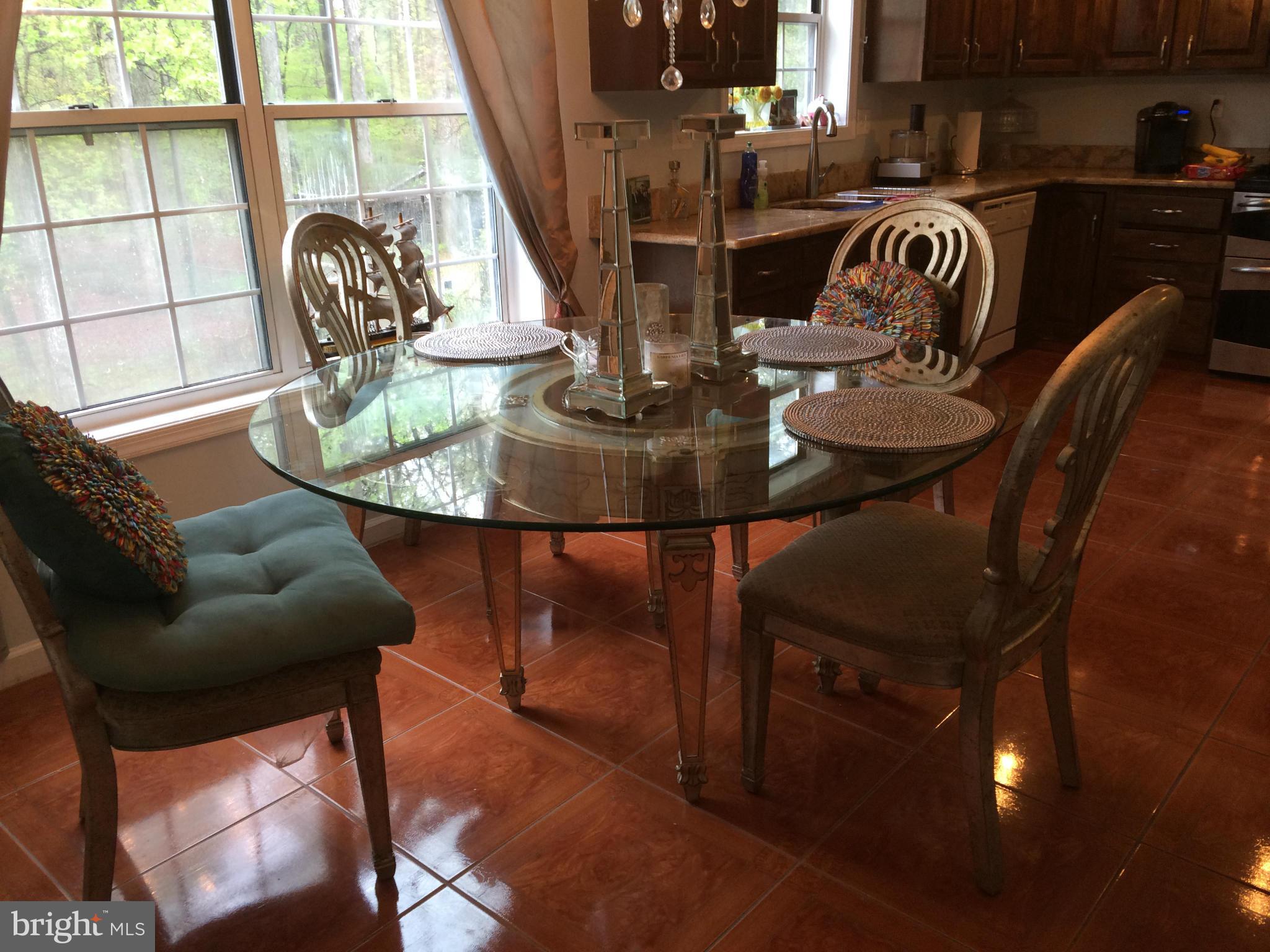6910 Robinia Road Temple Hills, MD 20748 - Photo 14 of 17 Breakfast Area