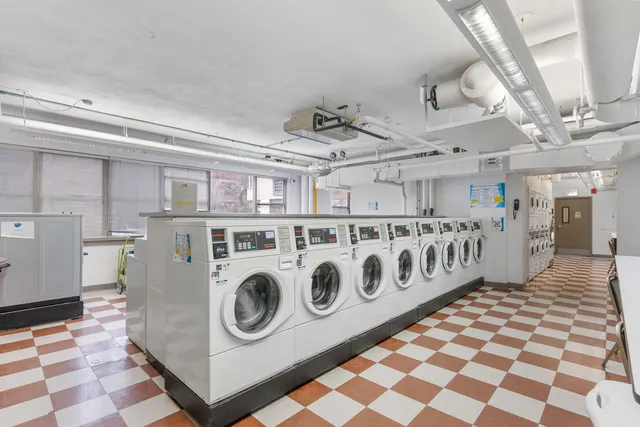 $160,000 | 6301 North Sheridan Road, Unit 6K, Chicago, IL 60660