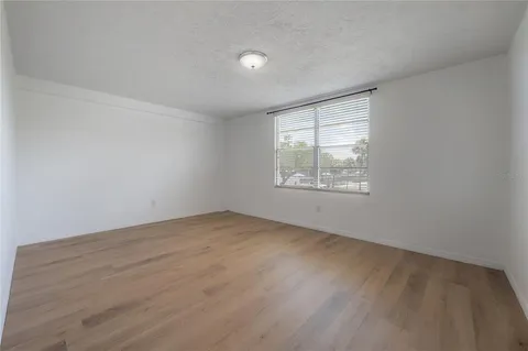 $2,100 | 4681 1st Street Northeast, Unit 209, St. Petersburg, FL 33703