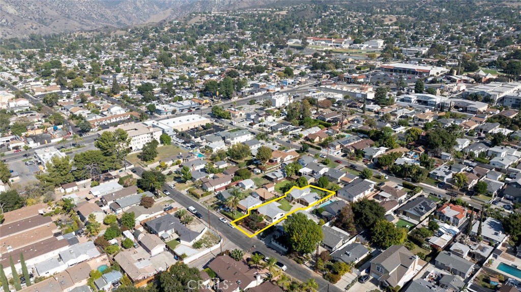 10404 Leolang Avenue Sunland, CA 91040 - Photo 30 of 37 an aerial view of a
