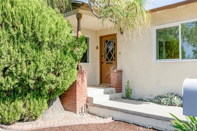 $985,000 | 10404 Leolang Avenue, Sunland, CA 91040