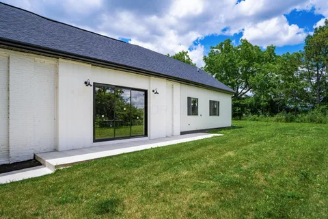 $745,000 | 3351 Georgesville-Wrightsville Road, Grove City, OH 43123
