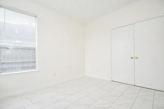 $2,900 | 9641 Weldridge Drive, Sugar Land, TX 77498