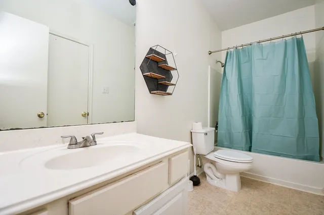 $2,900 | 9641 Weldridge Drive, Sugar Land, TX 77498