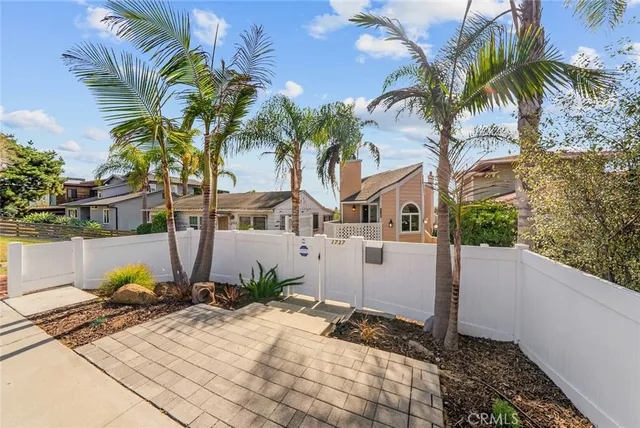 $1,775,000 | 1737 Beryl Street, San Diego, CA 92109